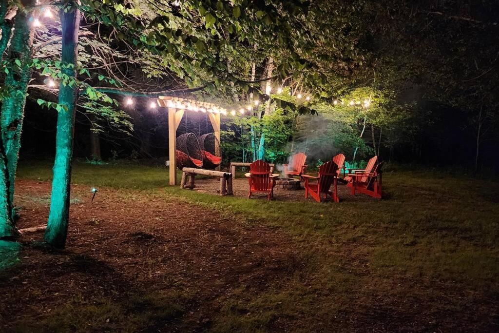 Mountain Blue Vista - Luxury Retreat Near Ski Resorts With Pond, Firepit And Hot Tub Windham Exterior foto